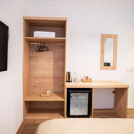 Отель D&d Terrace