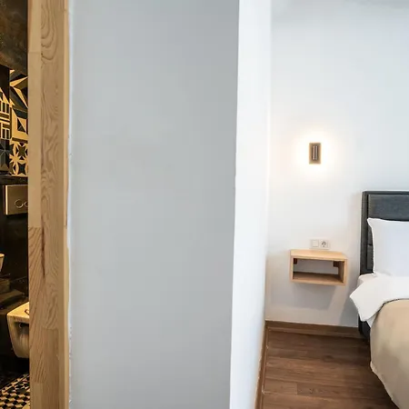 Отель D&d Terrace